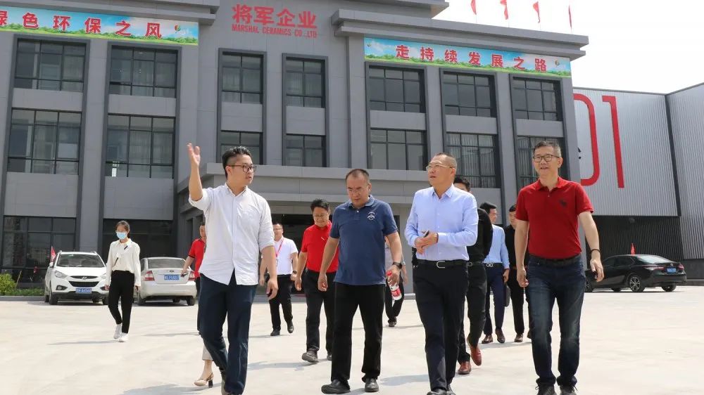 聚焦|深家協(xié)佛山巖板企業(yè)調(diào)研組蒞臨將軍企業(yè)參觀考察！(圖1)