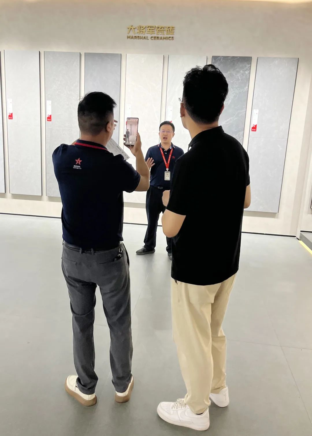 抖“星”行動(dòng)丨大將軍瓷磚2023抖音直播陪跑計(jì)劃啟動(dòng)，引爆流量密碼！(圖21)