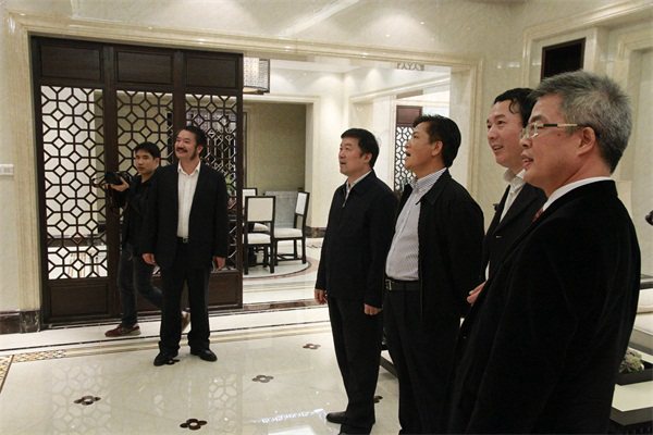 陜西省委常委延安市委書記姚引良一行蒞臨將軍企業(yè)參觀指導
(圖3)