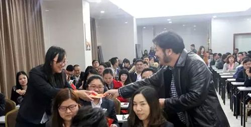 固本強(qiáng)基，把握機(jī)遇——將軍企業(yè)2015年開年大會(huì)圓滿成功
(圖6)