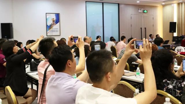 趨勢(shì)至上·贏領(lǐng)未來丨將軍企業(yè)《設(shè)想未來》發(fā)布會(huì)圓滿成功！
(圖4)