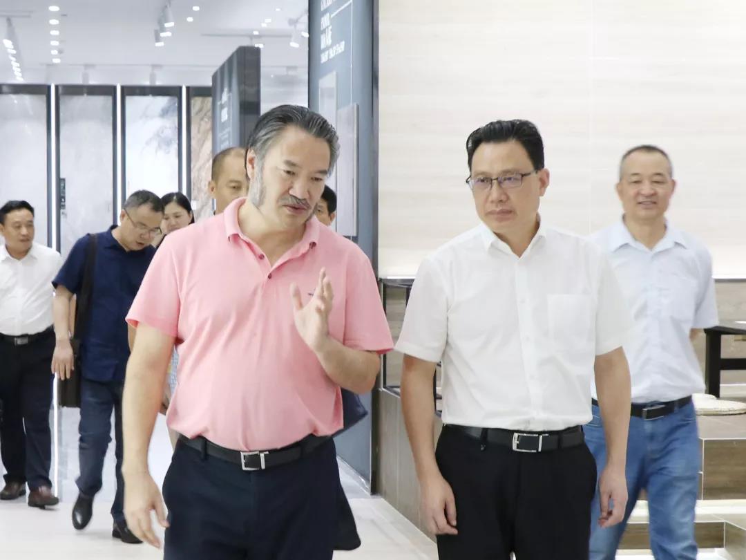 頭條丨衡陽政府考察團再度走進將軍企業(yè)，共商發(fā)展未來！
(圖9)