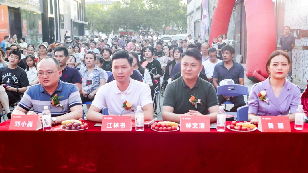 將軍出擊，領(lǐng)勢(shì)成都丨大將軍瓷磚點(diǎn)燃蓉城建材圈，引發(fā)全城熱話(圖22)
